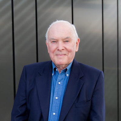 Dr. Robert Hogan